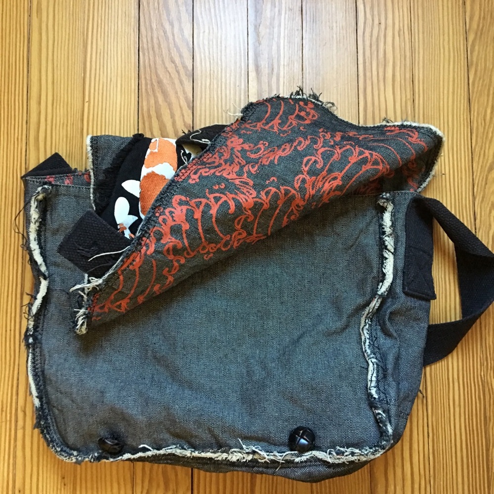 Goorin Bros messenger bag with Koi - Picture 2 of 8